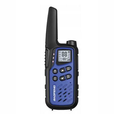 購入 IPX4 Waterproof 5W Output Power UHF Walkie Talkie with 0-5km Talk Range and Rechargeable Battery オンライン製造